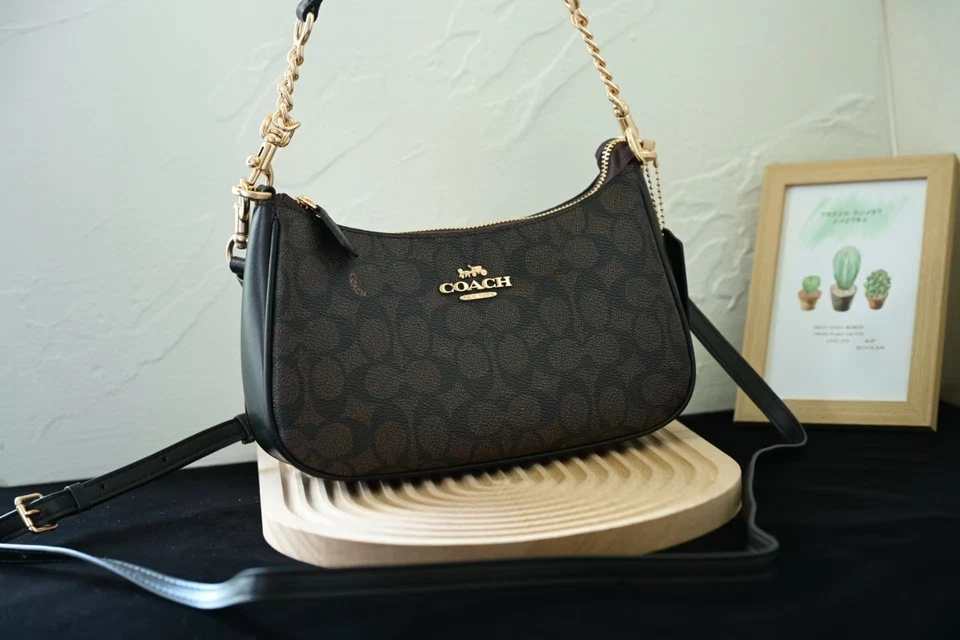 Nuevo Bolso de Hombro COACH CA548 Teri para Mujer en Lona Signature Dorado/Marrón Negro Foto 4 de 4