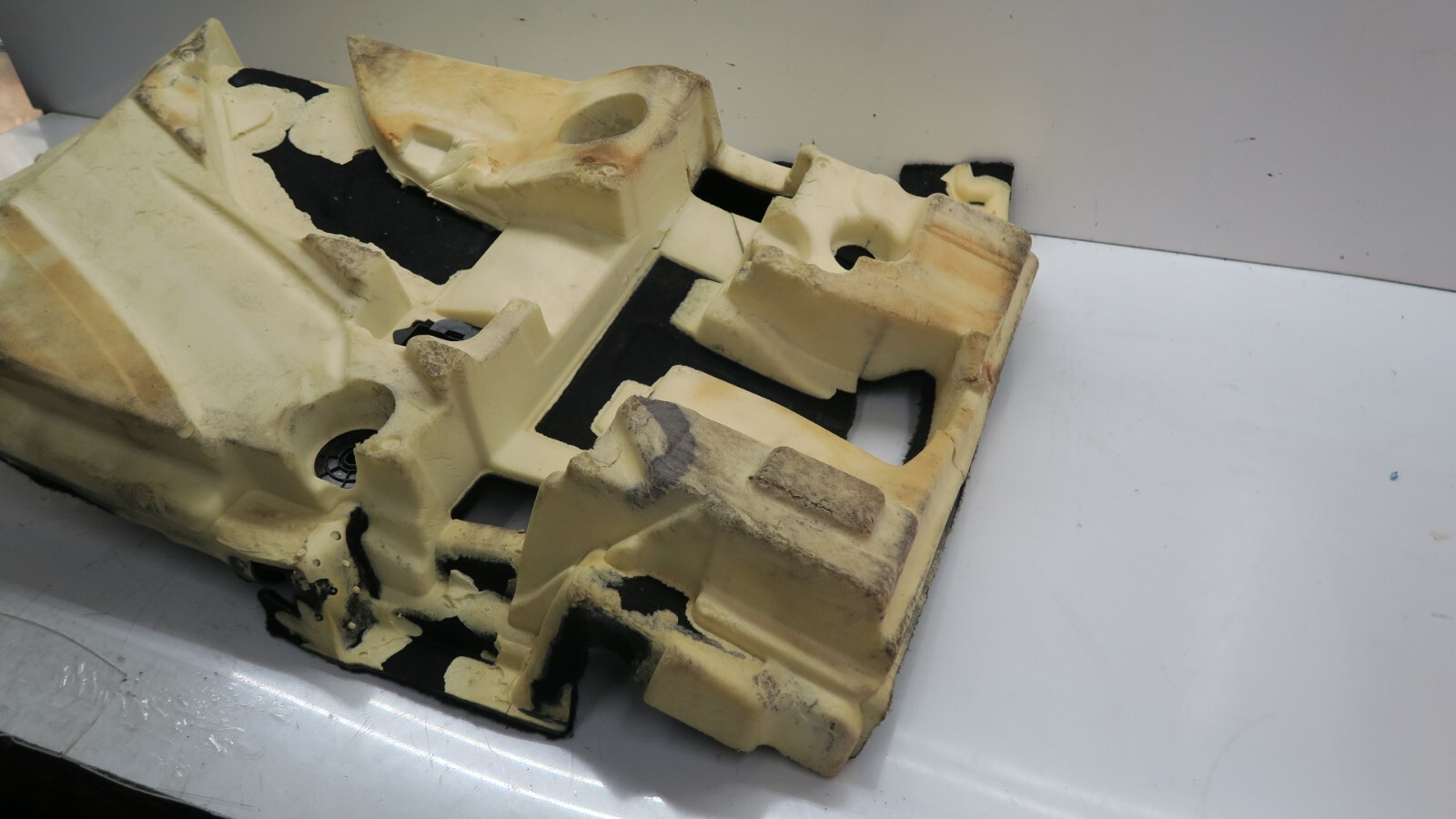 2014-2019 Maserati Ghibli OEM Right Front Passenger Side Floor Carpet