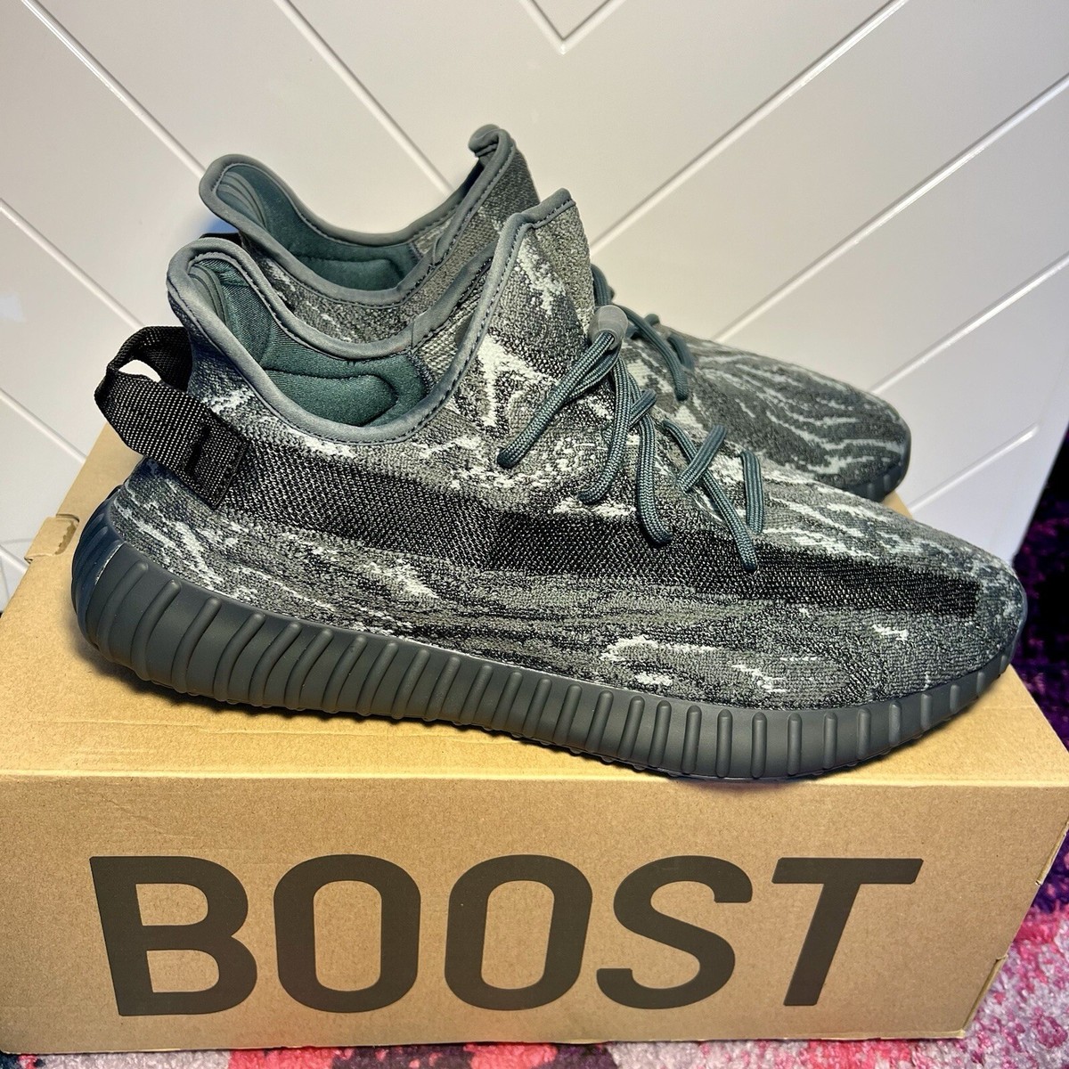 adidas originals Yeezy Boost 350 V2 adidas originals Yeezy Boost 350 V2
