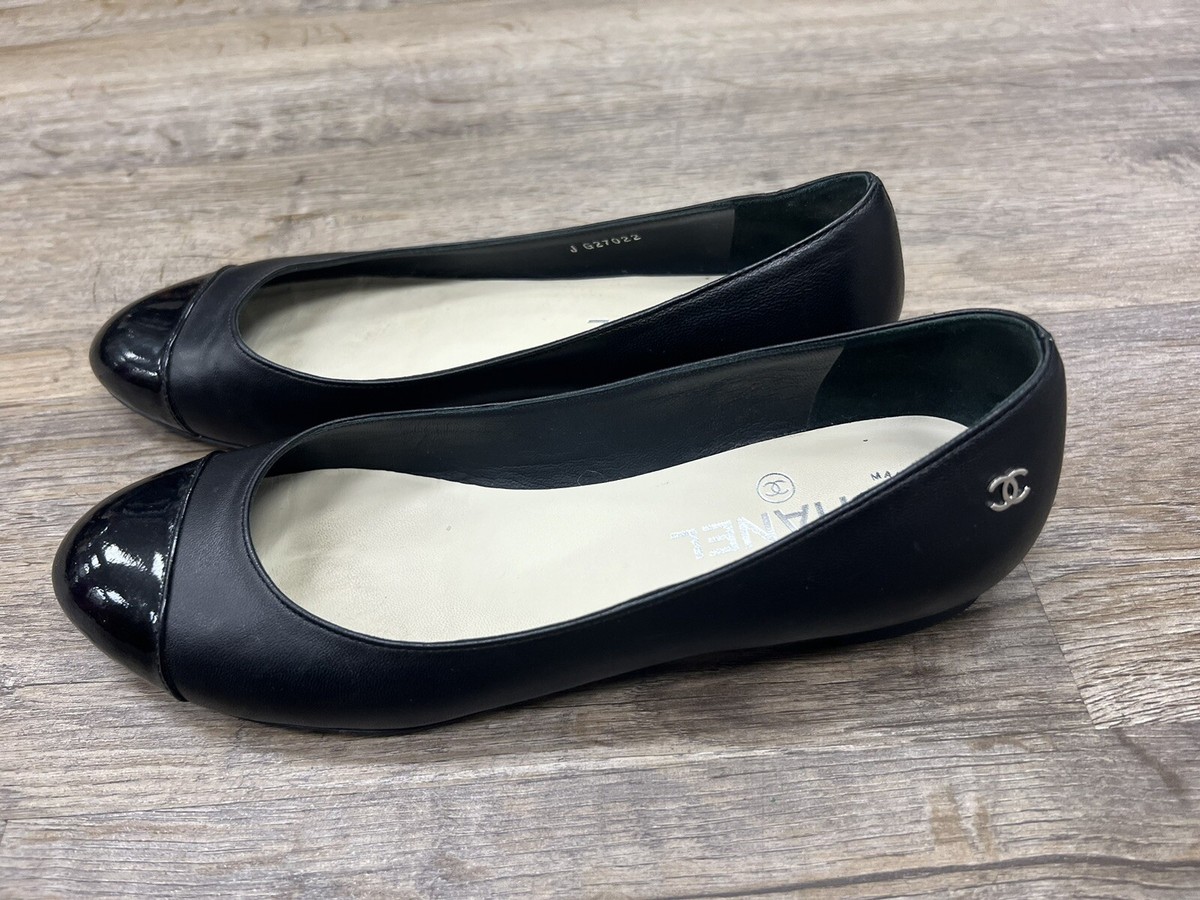 靴 CHANEL 37.5 CHANEL - シャネル レディース スニーカー 靴 チェーン レザー