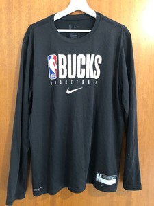 milwaukee bucks nike shirt