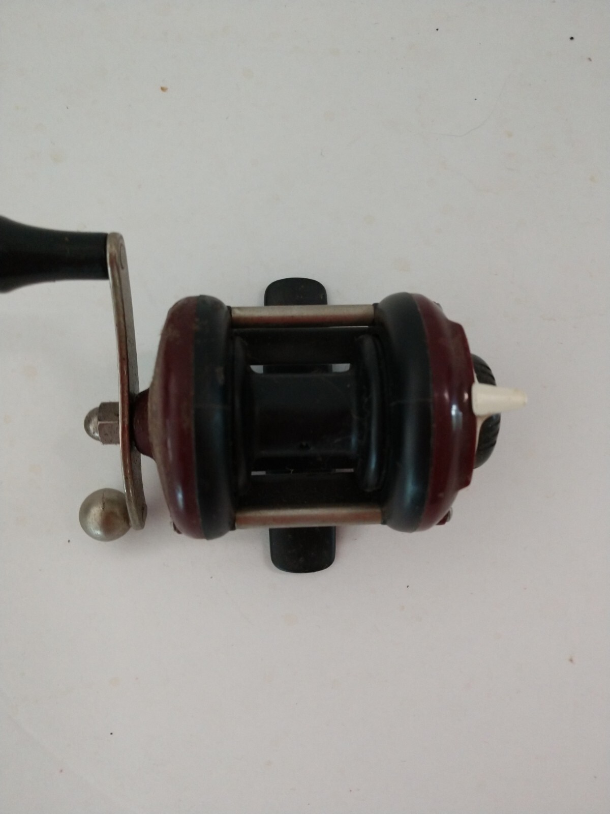 Vintage Eagle Claw MT101 Baitcasting Fishing Reel 