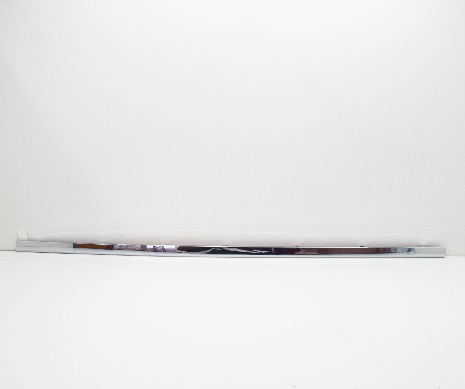 VOLKSWAGEN PASSAT B8 3G Front Right Door Lower Molding 