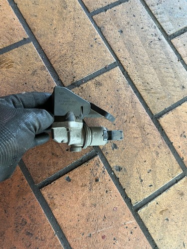 Orig. Ford KA RBT 1.3i Abgasrückführung AGR-Ventil Leerlaufsteller 97BF6B876AA