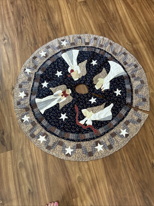 Vintage Quilted Tree Skirt Patchwork Angel's Country Christmas Holidays
