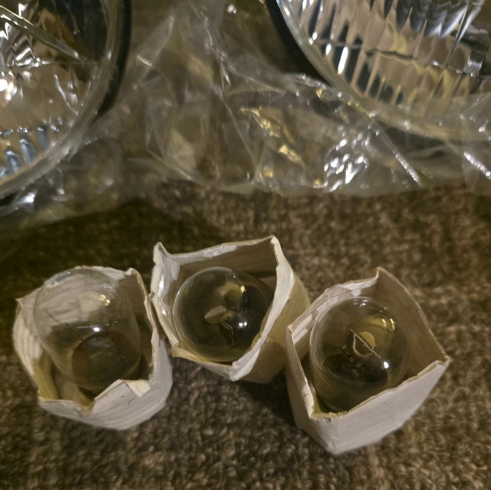 Juego de faros trípode MG TD, TF, Triumph TR2, TR3, TR4, MGA P700 nuevo Foto 3 de 4