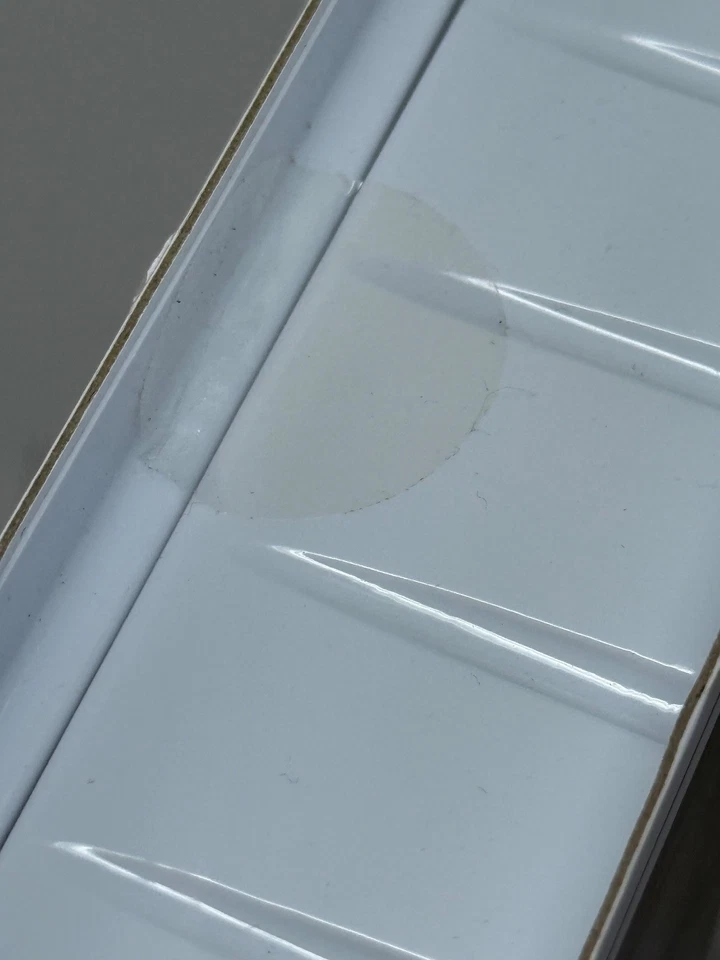 Figura de acción Diamond Select Toys Tron estilo VHS 2020 SDCC exclusiva LE/3000 Foto 2 de 4