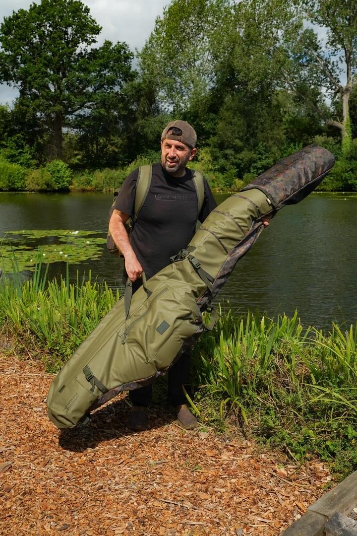 One More Cast Heist Extendable 3 Rod Holdall / Carp Fishing Luggage