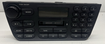 1998-1999 Jaguar XJ8 XJR Vanden Plas Black AM FM Cassette Radio LNC4100BA OEM