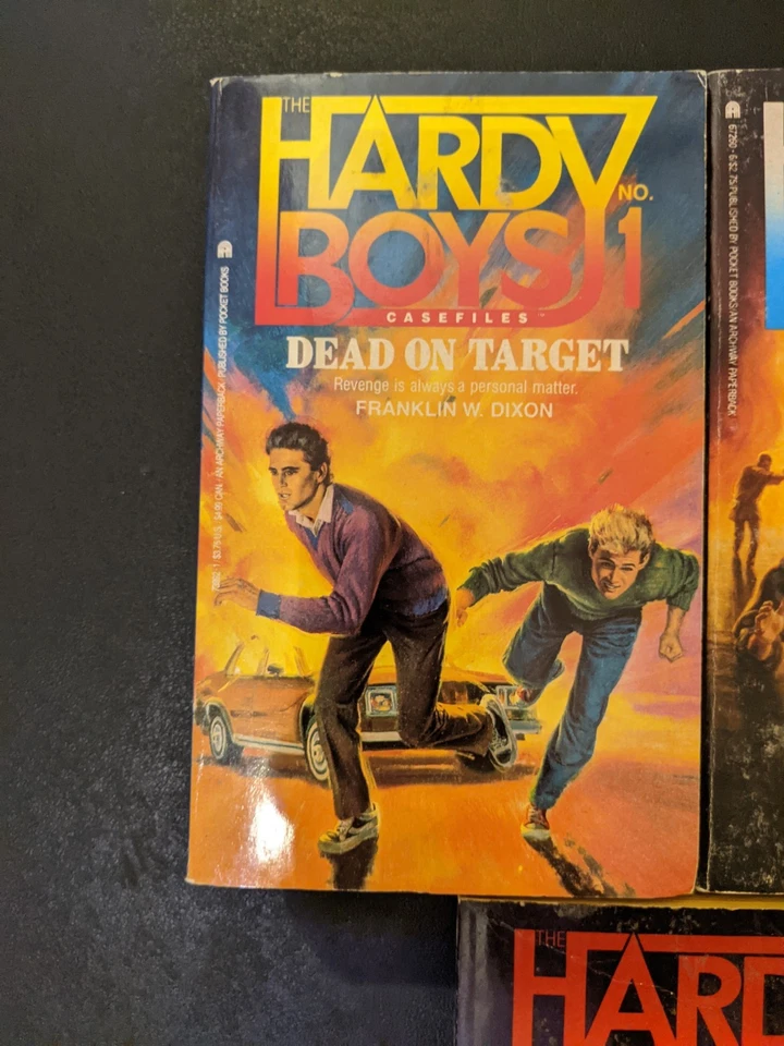 5 книг HARDY BOYS CASEFILES Franklin W Dixon тайна коллекционные предметы в мягкой обложке - Изображение 2 из 4