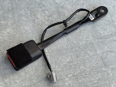 2015-2017 Chrysler 200 Front Left Driver Seat Belt Buckle Black OEM