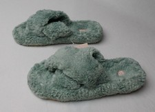 Chinese Laundry Women's Criss Cross Slip-On Slippers AC2 Light Green Medium 7/8