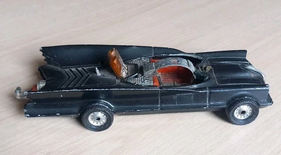Modellino BATMOBILE Corgi Toys Vintage. Made In Great Britain.  Cm 13,5 X Cm 5 - Immagine 2 di 4