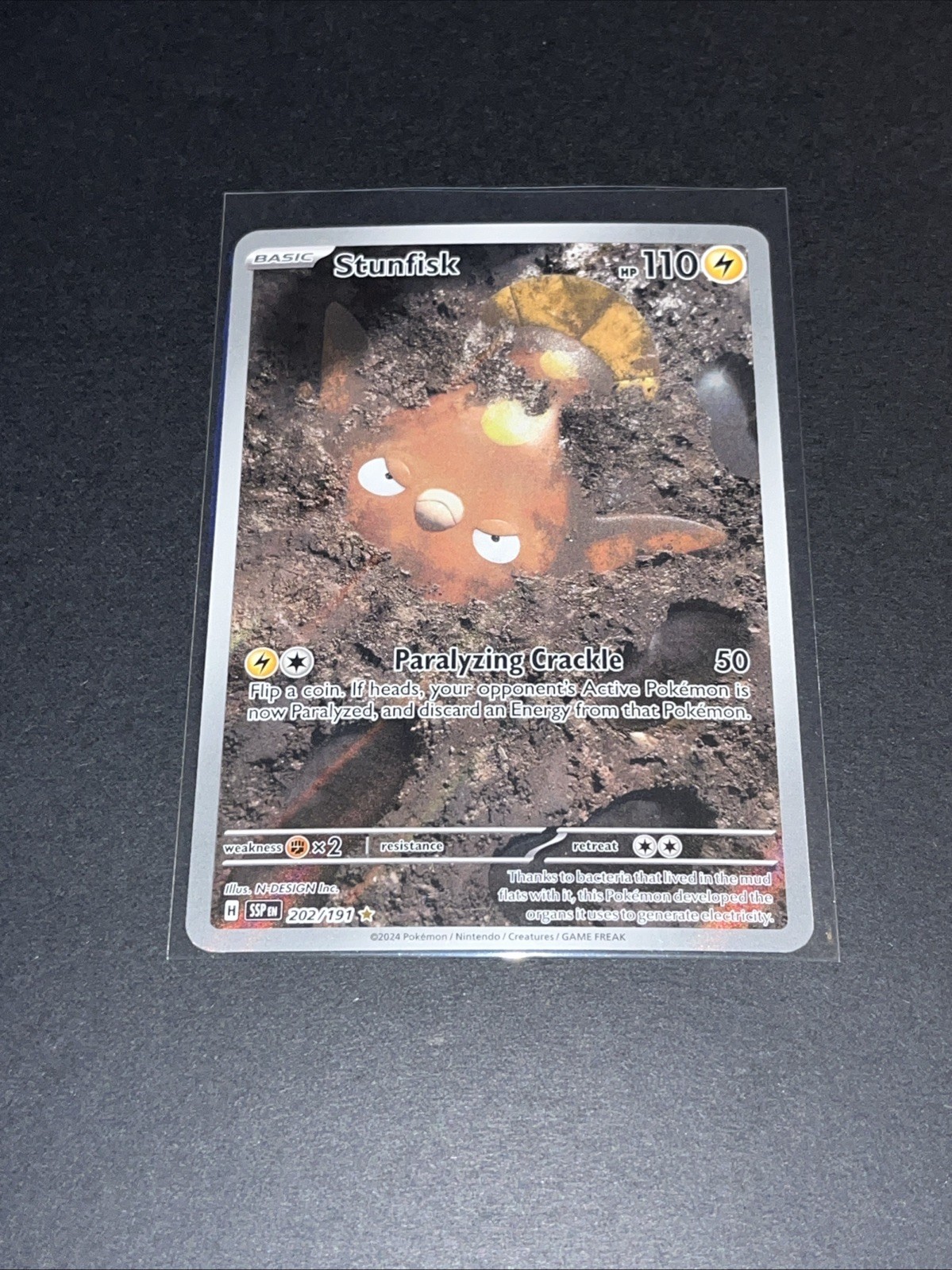 Pokémon TCG Stunfisk Illustration Surging Sparks 202/191