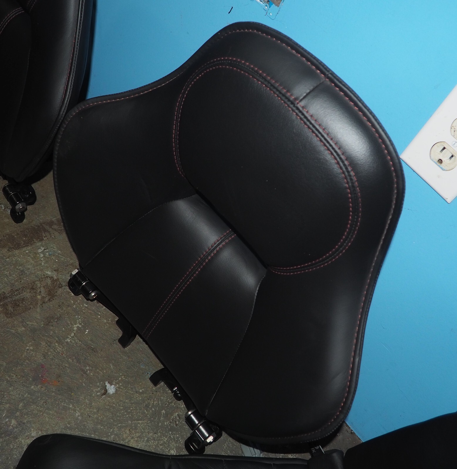 2010-2013 Aston Martin Rapide Black Leather Red Stitched Complete Seat Set OEM