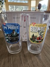 BJ's Brewhouse Holiday Cheers Beer Glasses New In Box