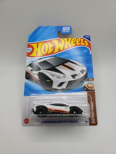 2025 Hot Wheels Lamborghini Huracan Sterrato 1/5 WHITE