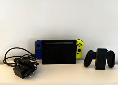 Nintendo Switch Handheld-Konsole 256GB mit Dock & Joy-Con Blau/Gelb, HDMI