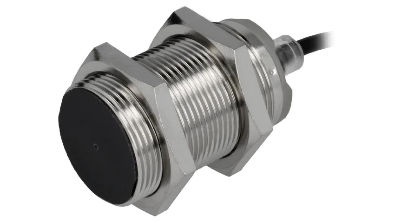 Inductive Sensor with 015mm Range E2BM30KS15WPB12M