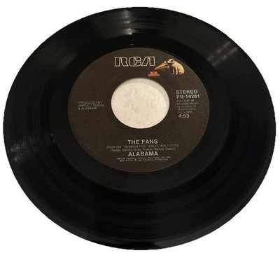 Alabama - The Fans; She and I - Vinyl Record 45 RPM 7'' (box18)