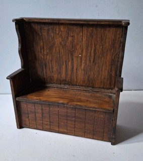 Antique/Vintage Duxbury Wooden Dolls House Miniature Settle