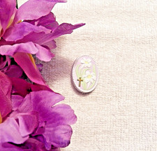 CLASSIC PIN BROOCH LILIES OF THE VALLEY GOLDEN CROSS EASTER HOL HMK CARDS VL-SH