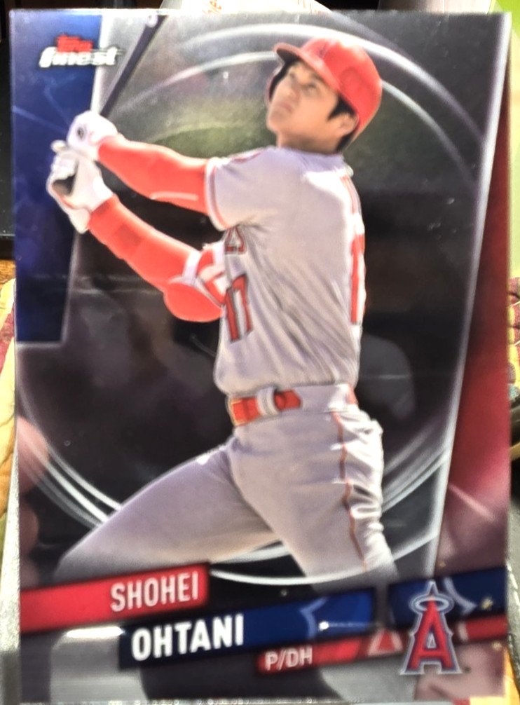 2019 Topps Finest Baseball card of Shohei Ohtani (Angels) #100 (NM) Free Rtns