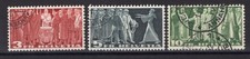 1955; Motifs symboliques; Mi-N° 328x - 330x; fibreux bleu-rouge; Lot 10164