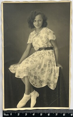 Pretty Cute Young Woman Charming Attractive Ladies Nice Girl Old Photo
