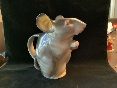 Royal Bayreuth￼￼ Water Pitcher 7 1/2 Inch Handled MOUSE Red Eye