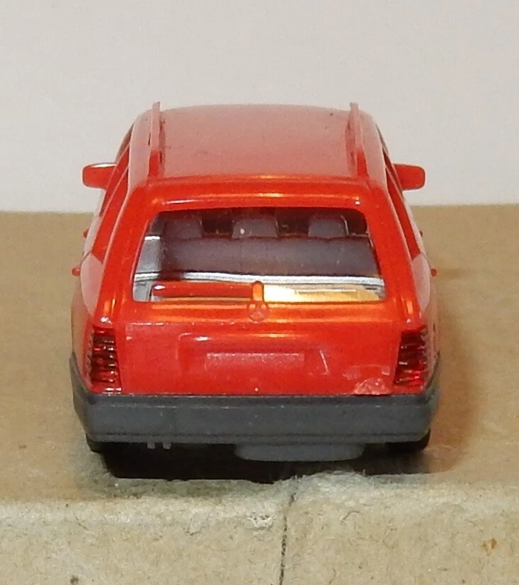 Micro WIKING Ho 1/87 Mercedes Benz 230 Te Rosso #13154 No. Box - Immagine 4 di 4