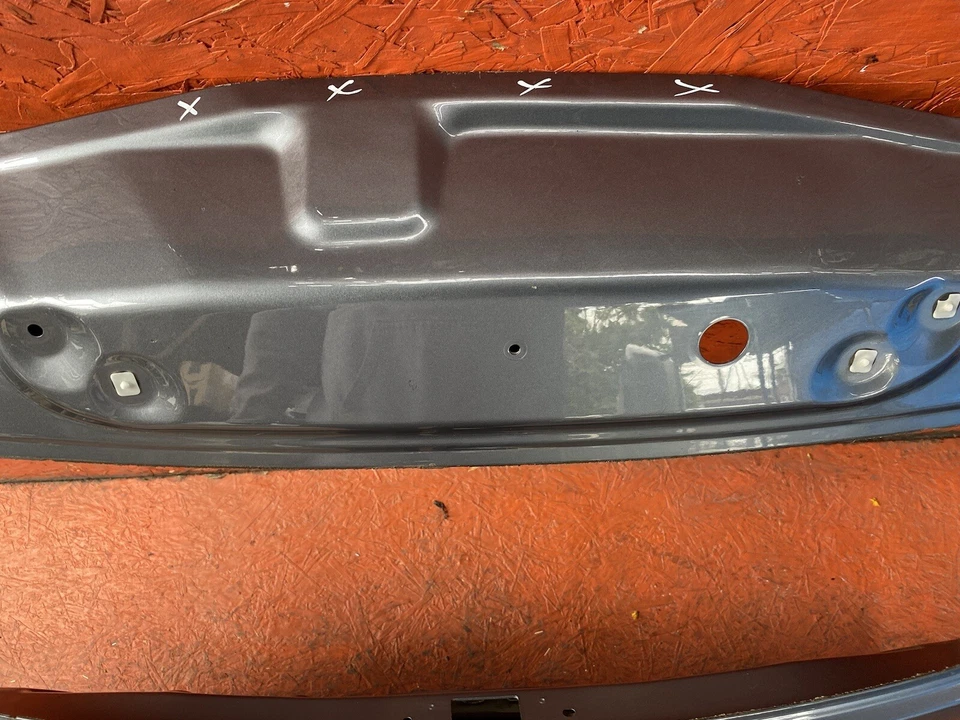 Tampa traseira Chevrolet Suburban 2018 2019 2020 tampa elevatória fabricante de equipamento original 22756788 - Imagem 3 de 4