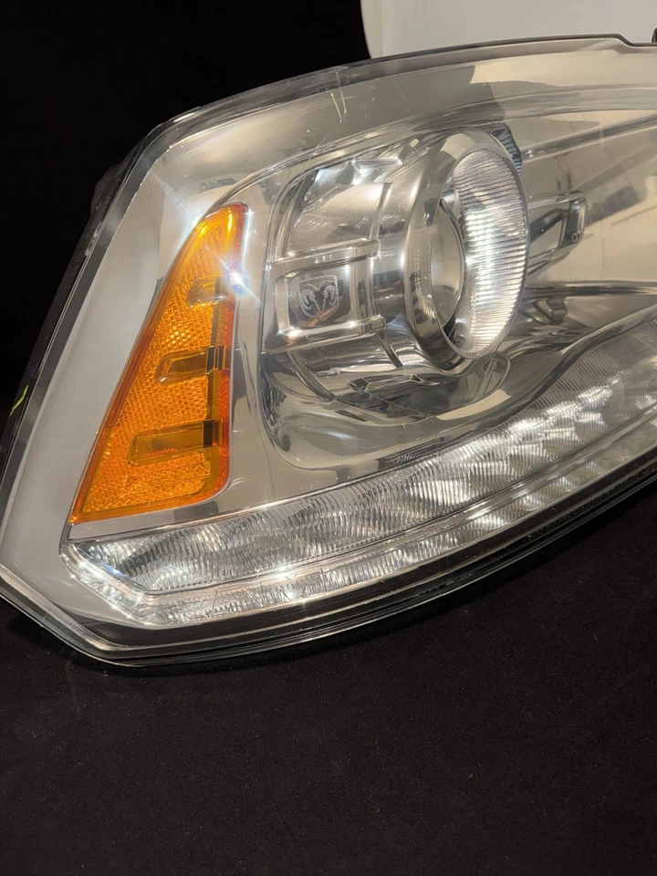 Ram 1500 2500 3500 2013-2018 lado derecho halógeno con faro proyector LED fabricante de equipos originales Foto 2 de 4