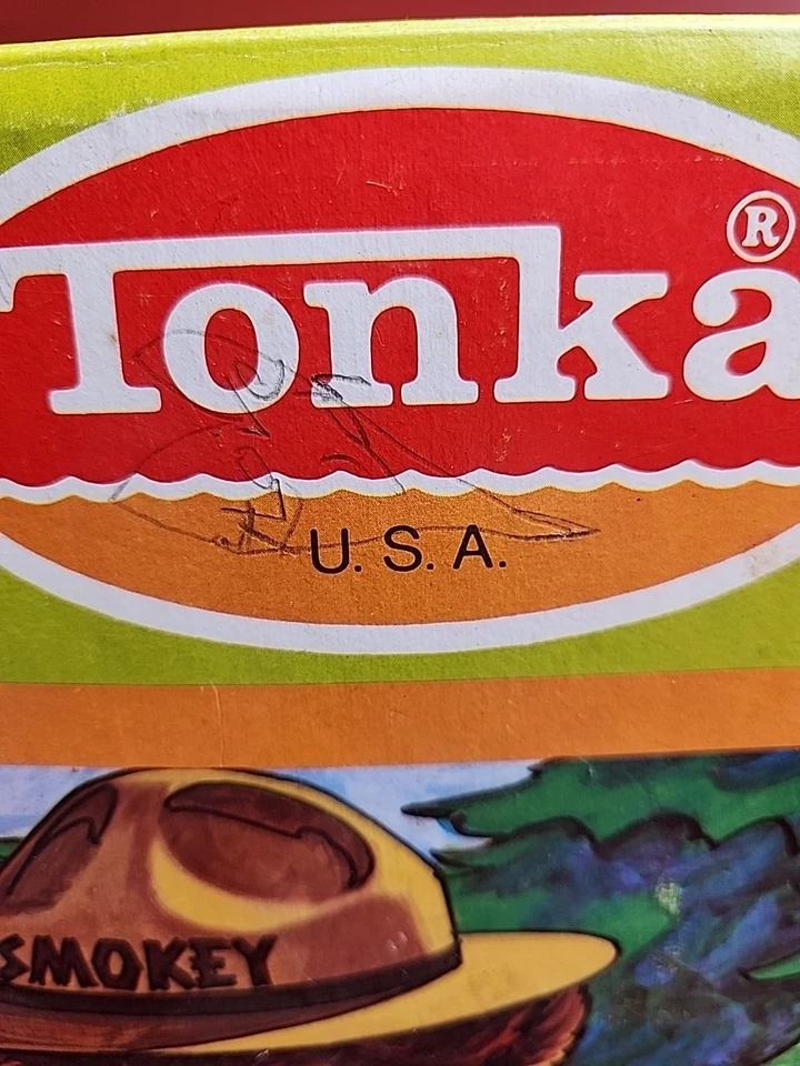 RARE Camping the Smokey Bear Way Set in Original Box  - Image 3 of 4