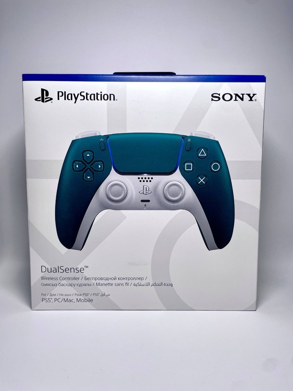DualSense Wireless Controller (KSA Version) Alpine Green Esports World Cup Ed