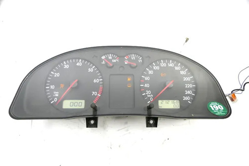VW Passat 3B Tacho Tachometer Kombiinstrument 212.000km 09052069906 1,6 74kw AHL