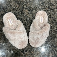 Joyspun Women's House Slippers Size 6 Faux Fur Upper