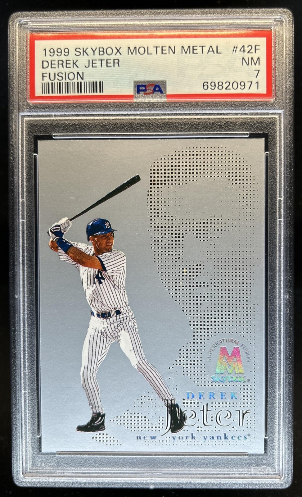 1999 Skybox Molten Metal Derek Jeter Fusion #42F New York Yankees PSA 7 view 1