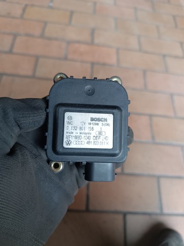 Audi A6 S6 4B C5 Stellmotor Defrosterklappe Klima 4B1820511K 0132801158