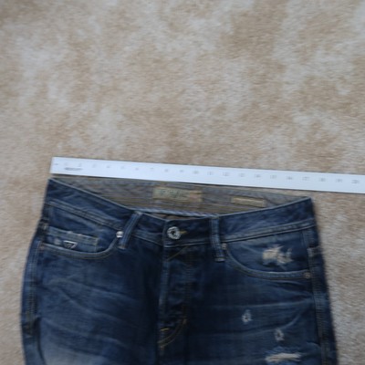 Jean Guess Rebel Straight Leg - Taille 32x32, Lavage Moyen, Coupe Basse, Neuf Avec étiquette