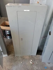 SQUARE D 100 AMP MAIN BREAKER PANELBOARD 240V 1Ø 3W 36 CIR TYPE 1 NQOD