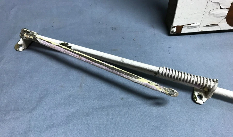 VTG Shabby Oak Hardwood Glass Transom 20x35 Window with Hardware Old 1417-23B - Image 3 of 4