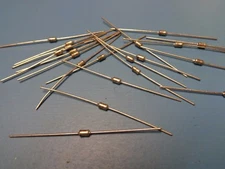(20) 1N4734A MOTOROLA MOT 5.6V 1W ZENER DIODE 2 PIN DO-41 USA SELLER