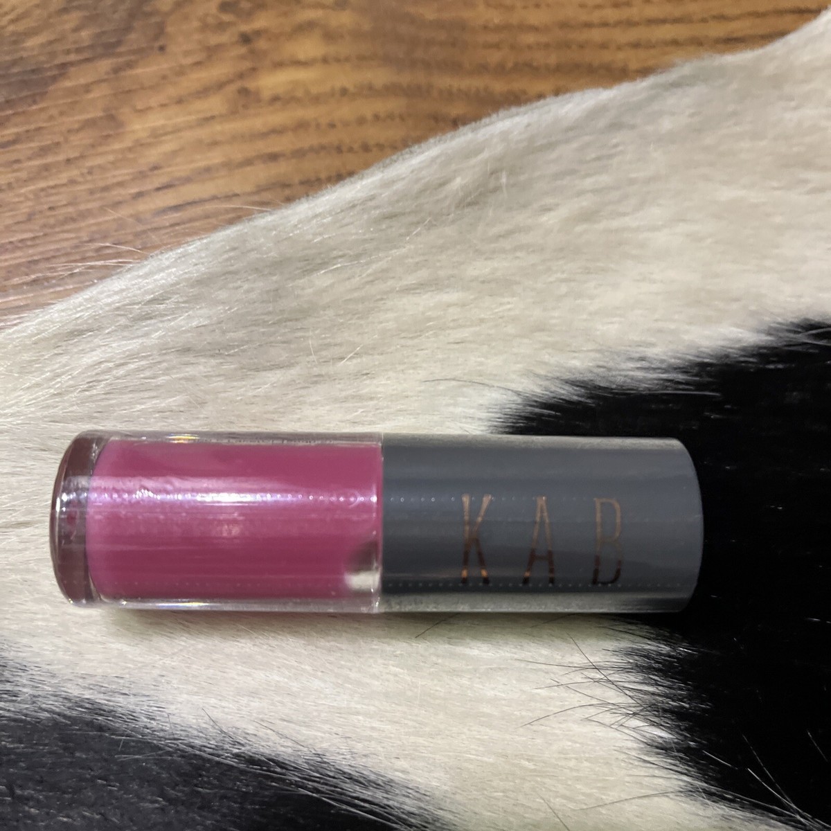kab cosmetics mini tinted lip oil in good vibrations NS Novelties INYA The Rose 7-function Rechargeable Rose-shaped Silicone  Suction Vibrator main image 1