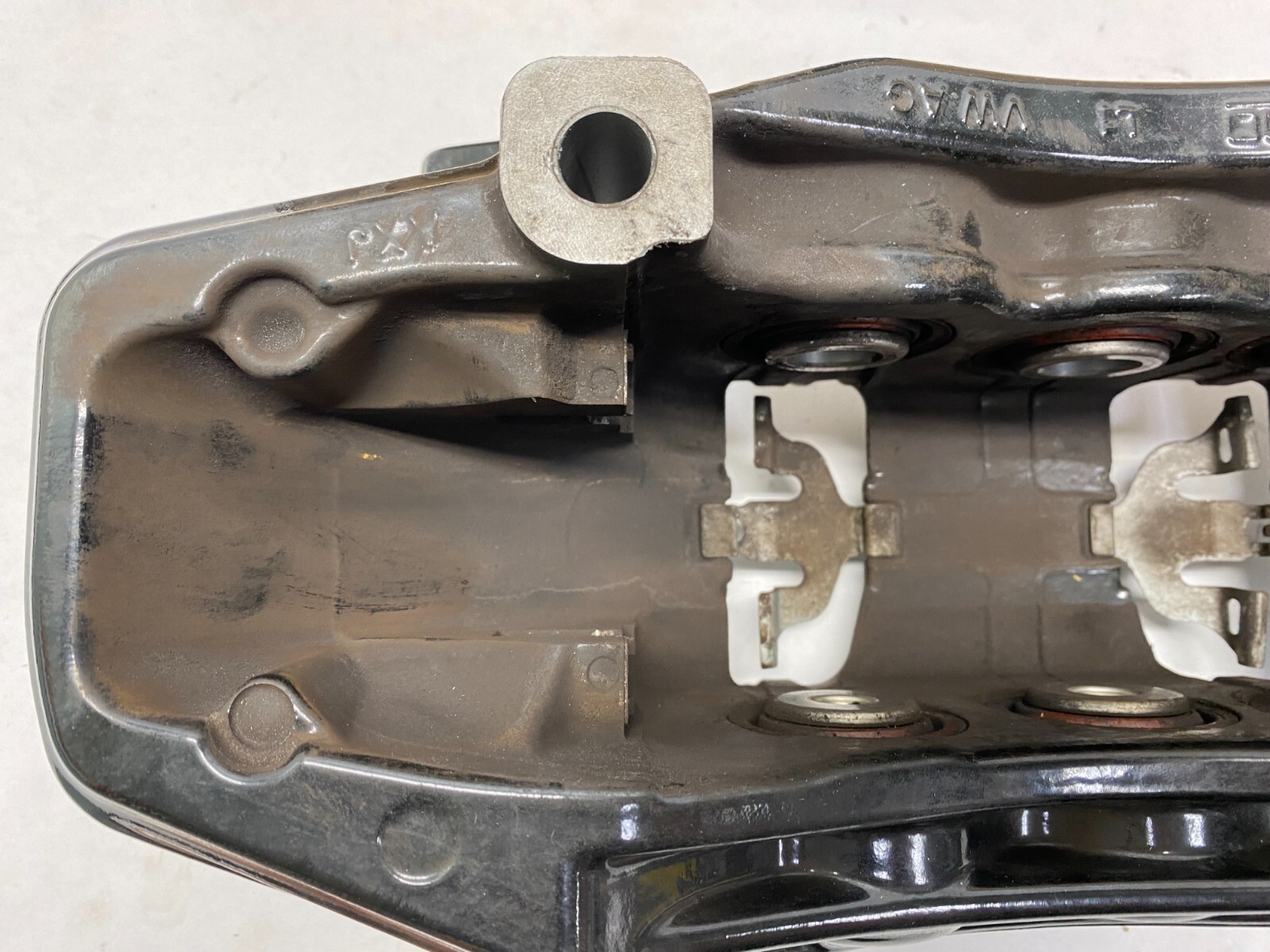 2016-2020 Bentley Bentayga Passenger Front Brake Caliper Right RH 4M0 615 106 GJ
