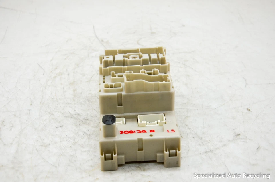 Toyota RAV-4 2001 cabina interior caja de fusibles Foto 3 de 4