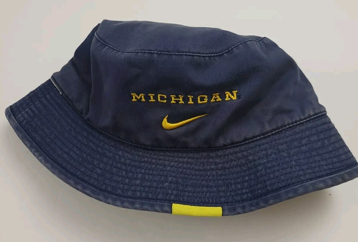 nike michigan bucket hat