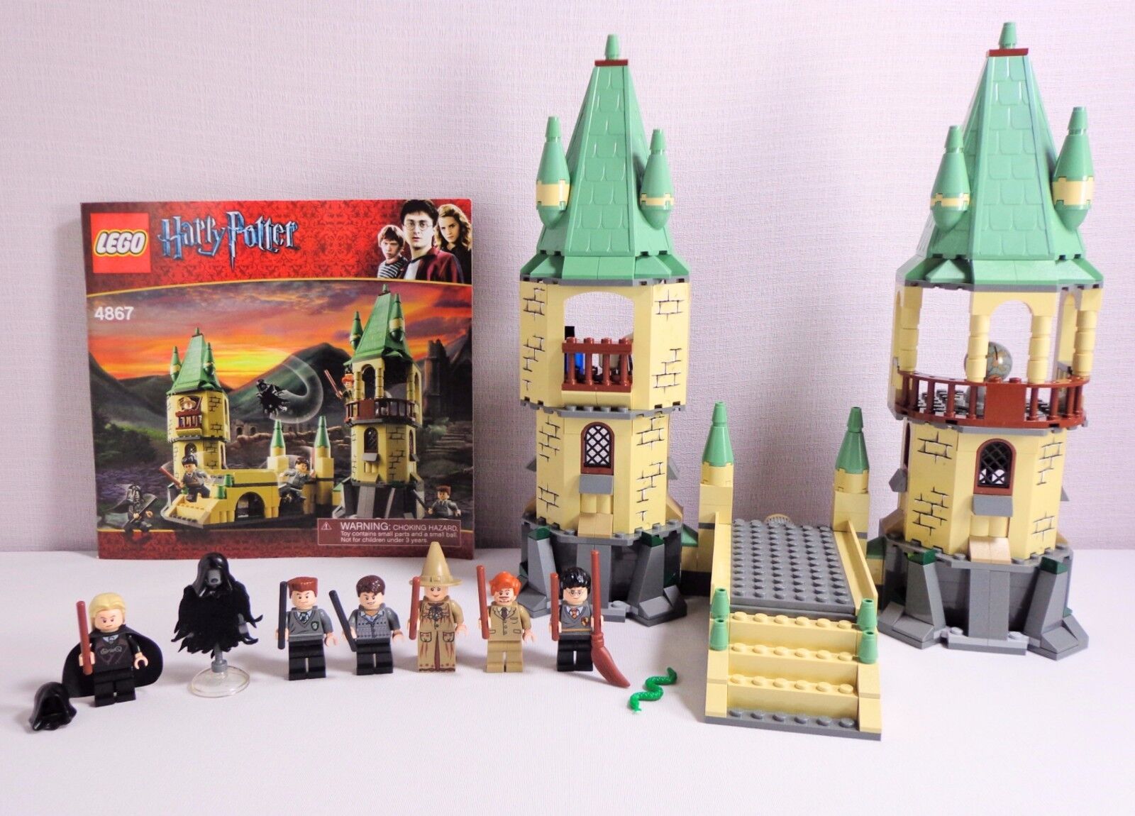 LEGO Harry Potter Hogwarts 4867 (Discontinued by manufacturer)