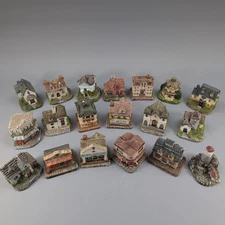 1993–1994 RGA Miniature Village Lot of 19 Buildings Hand-Painted Resin Cottages