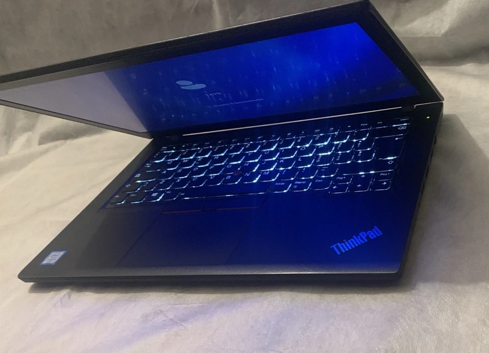 ThinkPad T470, 14" FHD, 256GB SSD Nvme, CPU i5, 8GB Ram, TastieraRetroilluminata - Immagine 3 di 4